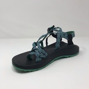 Z2 Women’s Chaco sandals! Like New!